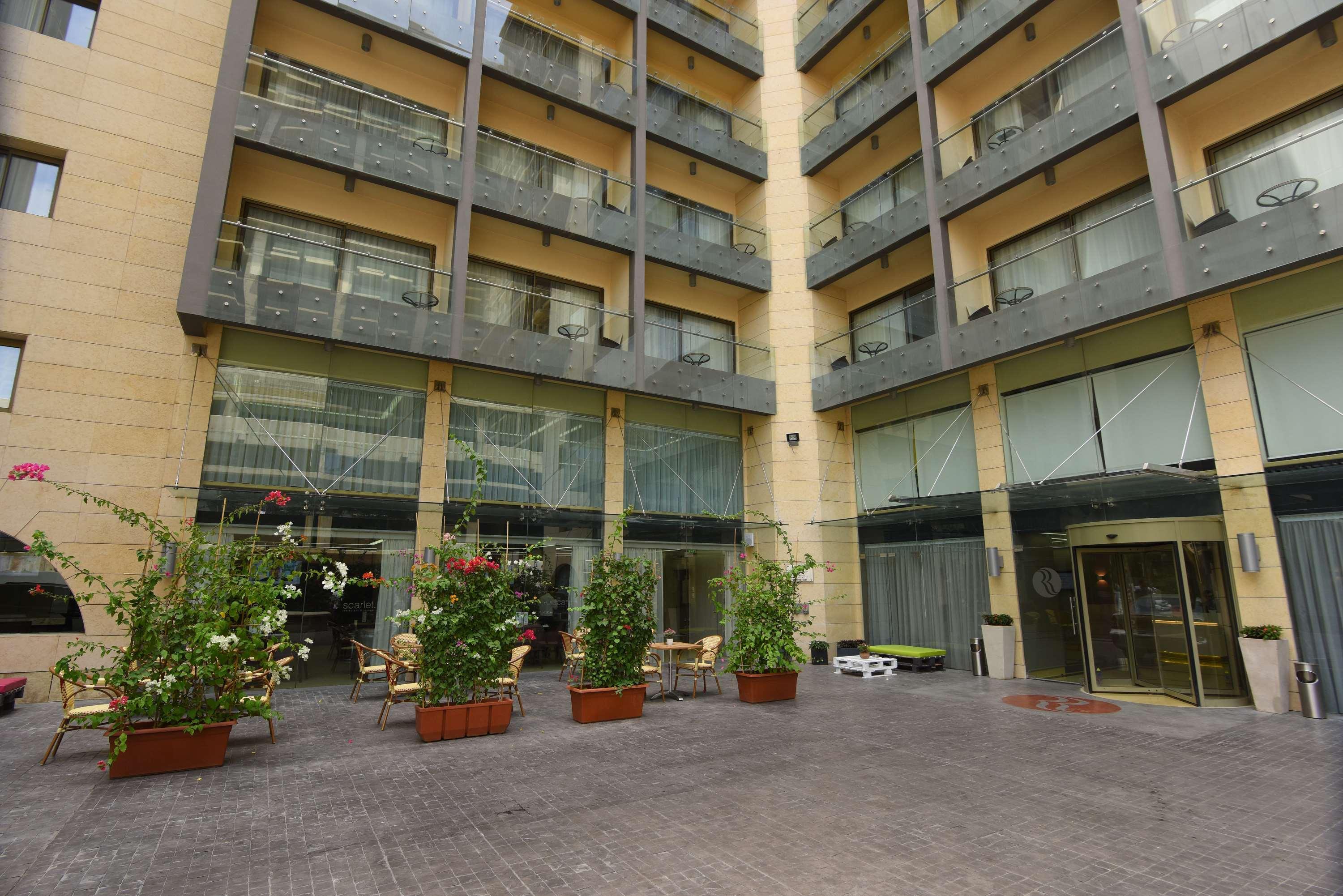Ramada By Wyndham Downtown Hotel