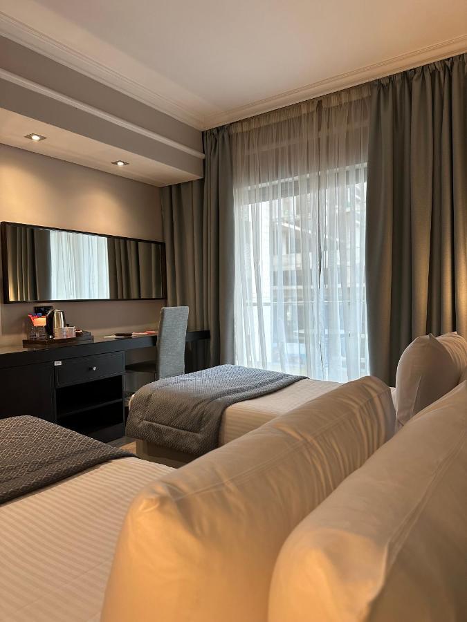 Ramada By Wyndham Downtown Hotel 4*