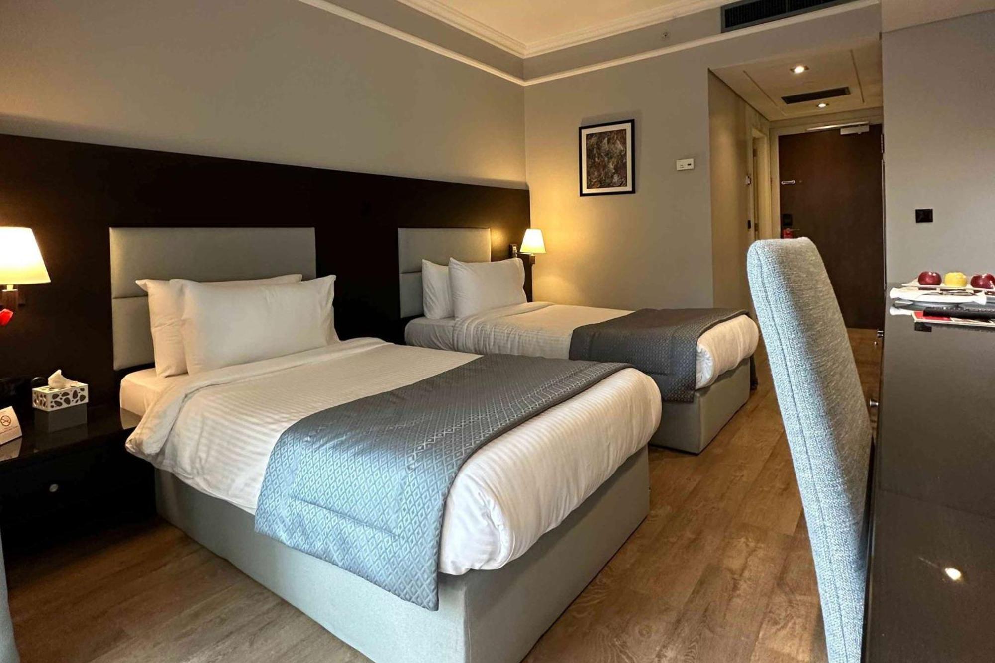 Ramada By Wyndham Downtown Hotel 4*